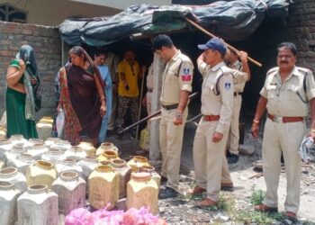 अवैध शराब बनाने वाले आरोपियों पर मंदसौर पुलिस की प्रभावी कार्यवाही