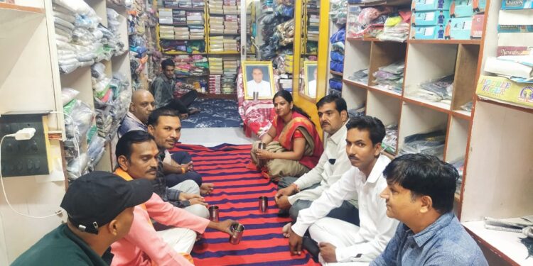 भाजपा के वरिष्ठ नेता स्वर्गीय गणेशराम गुप्ता के दुखद निधन पर जिला पंचायत की अध्यक्षक प्रियंका गोस्वामी ने शोक संवेदनाये व्यक्त की