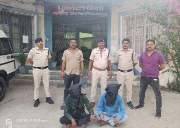 चोरी की वारदात को अंजाम देने वाले दो आरोपी पुलिस गिरफ्त मे |