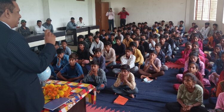 अंतराष्ट्रीय साक्षरता दिवस के अवसर पर शासकीय मॉडल स्कूल रामा में विधिक साक्षरता शिविर का आयोजन किया गया