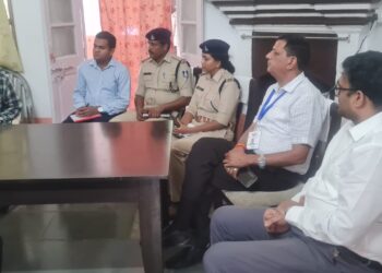 मध्य प्रदेश राज्य निर्वाचन आयोग द्वारा नियुक्त प्रेक्षक द्वारा झाबुआ, थांदला एवं पेटलावद क्षेत्र की व्यवस्थाओं का निरीक्षण किया गया।