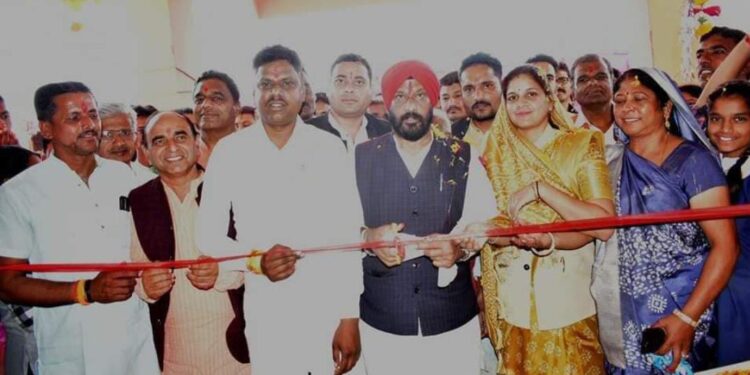 एक करोड़ 75 लाख रुपए की लागत के शा.उ.मा.वि.भवन का लोकार्पण