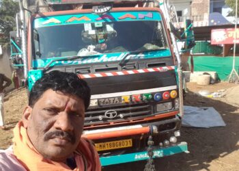 अवैध गौवंश से भरा ट्रक पकड़ा 37 गौवंश जिवित 3 मृत्य मिले