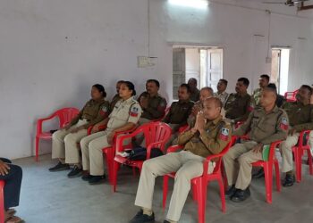 जिले के 48 हेड कांस्टेबल साथियों ने भाग लिया इस अवसर पर ध्यान के माध्यम से तनाव मुक्त कैसे रहा जा सकता है। इसका प्रशिक्षण दिया गया।