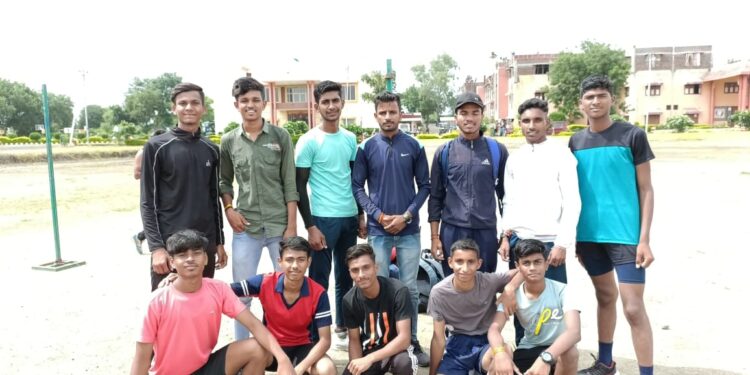 राज प्रताप सिंह चंदेल का राज्य स्तर हाई जंप प्रतियोगिता में चयन होंने पर गुर्जर समाज में हर्ष की लहर