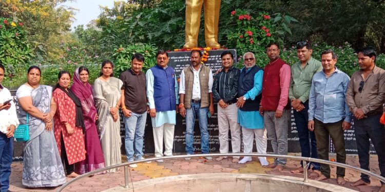 जिला भाजपा एवं नगर मंडल द्वारा बाबा साहेब भीमराव अंबेडकर की पुण्यतिथि मनाई गई
