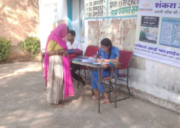 आई सेंटर,इंदौर के माध्यम से आँखो की सुरक्षा के चलते ग्राम रूणजी व करडावद में केम्प आयोजित किया गया ।