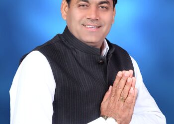 सुवासरा विधानसभा क्षेत्र क्रमांक. 226 की जनमानस की सेवा करने के लिए तत्पर रहेंगे श्याम सिंह चौहान(लखवा) हाईकमान इन्हें कांग्रेस का उम्मीदवार बनाती है तो निश्चित तौर पर यह उभरता हुआ चेहरा साबित होगा