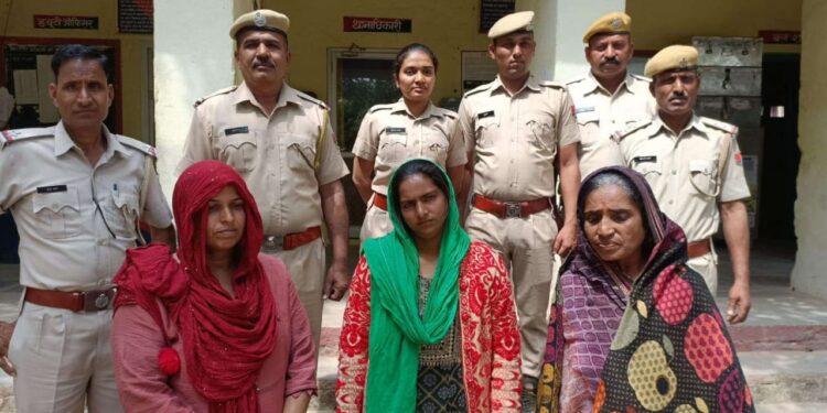 4 किलो 700 ग्राम अवैध अफीम सहित तीन महिलाएं गिरफ्तार, ट्रावेल्स बस में नीमच से हनुमानगढ़ ले जा रही थी |