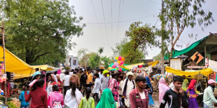 ग्राम पंचायत बनी मे लगा पारम्परिक दशमी के उपलक्ष मे एक दिवसीय मेला|