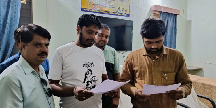 पत्रकार के विरुध्द बिना जांच के मामला दर्ज।