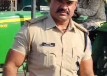 दलोदा पुलिस ने अवैध हथियार के साथ दो आरोपी गिरफ्तार कब्जे से देसी रिवाल्वर और जिंदा कारतूस बरामद , पुलिस ने दर्ज किया मामला |