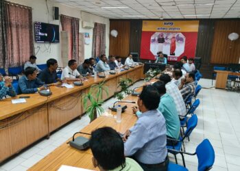 व्यय प्रेक्षक के साथ राजनीतिक दलों की बैठक सह प्रशिक्षण आयोजित किया गया।