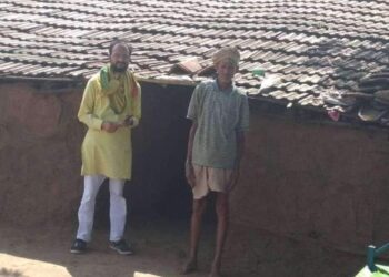 लोकतंत्र की सुखद तस्वीर यह भी, माँ मजदूरी पर गई थी , बेटा बन गया विधायक |